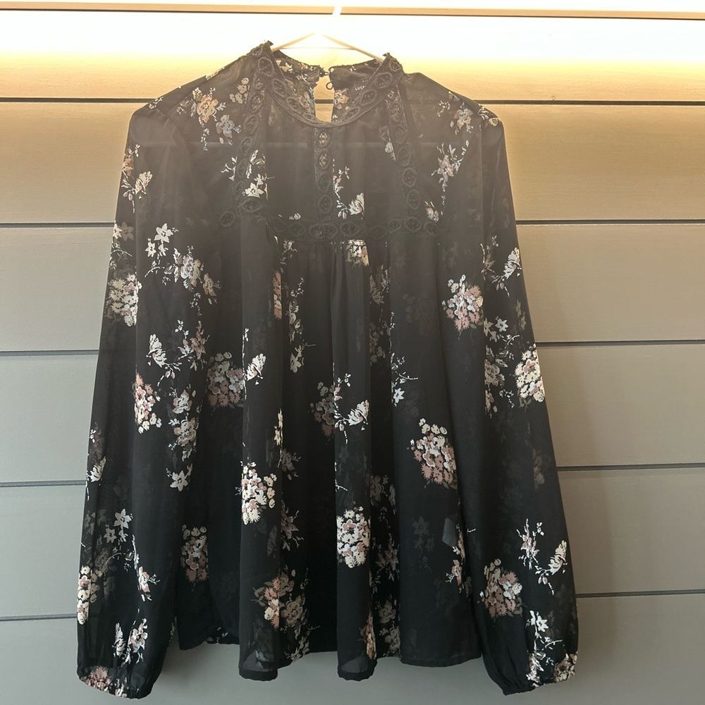 Lucky Brand Black Bell Sleeve Ruffled Blouse, Sheer, Size, M